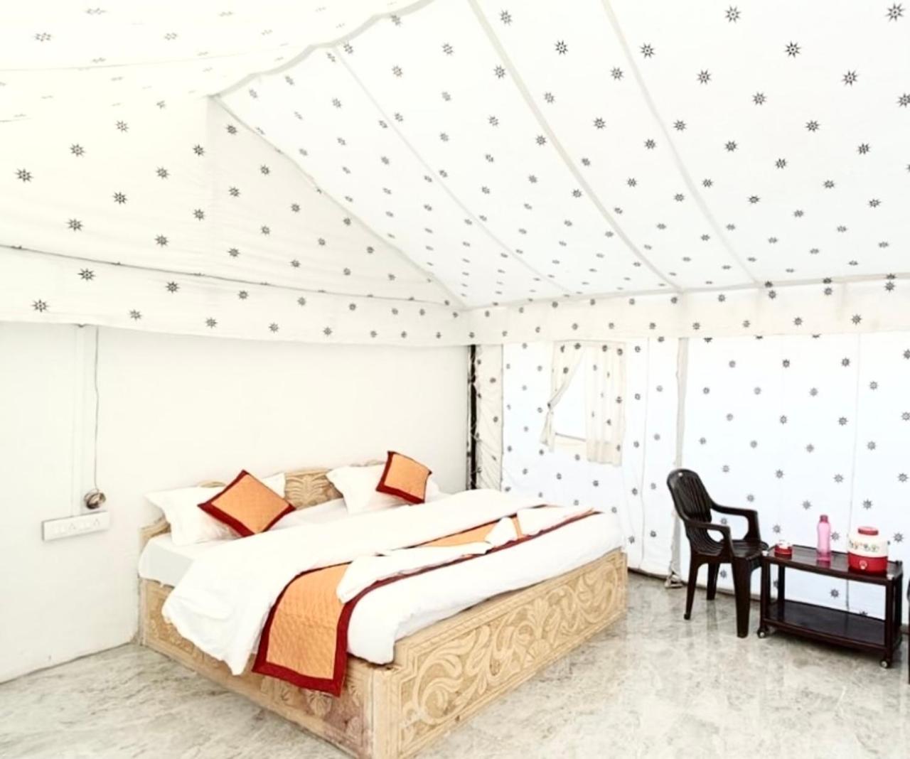 The Saffron Desert Camp Jaisalmer Zewnętrze zdjęcie