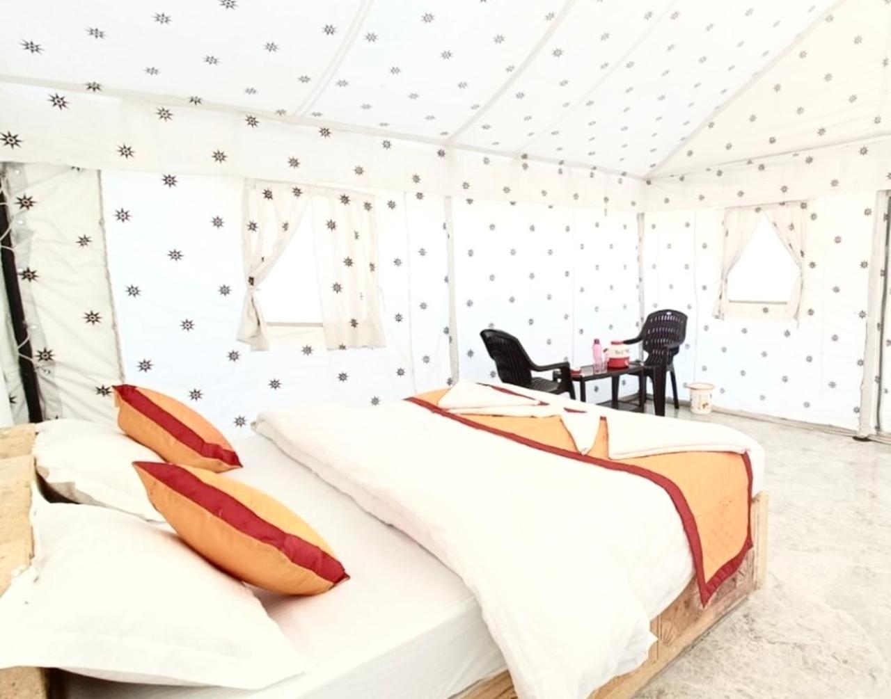 The Saffron Desert Camp Jaisalmer Zewnętrze zdjęcie